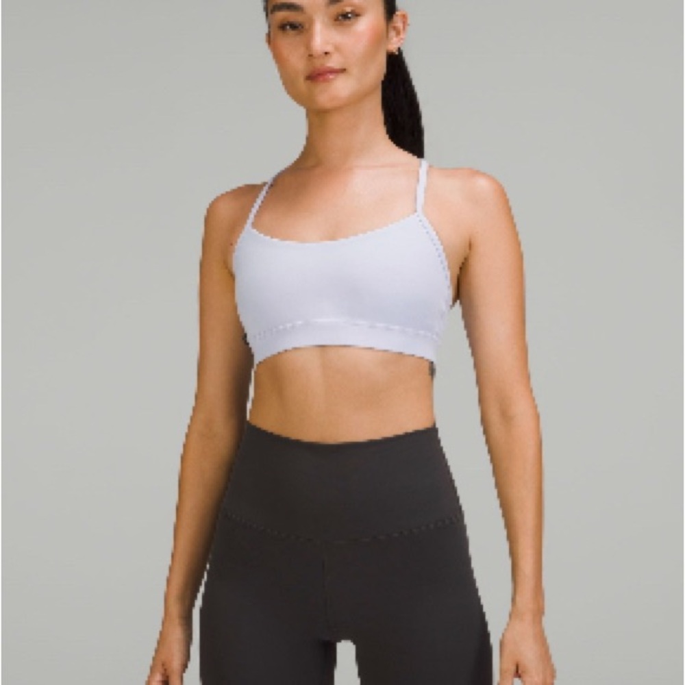 Lululemon Athletica pastel blue flow y Sports Bra